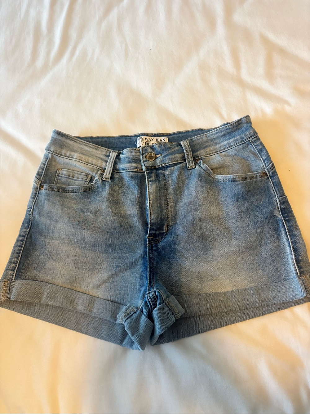 Wax Jean Light Wash Rolled-Hem Women's Denim Shorts